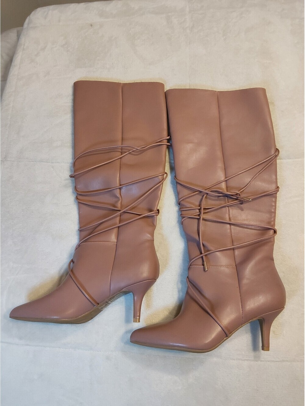 Women's Knee-High Pointed Toe Heeled Boots with Wraparound Lace. 129